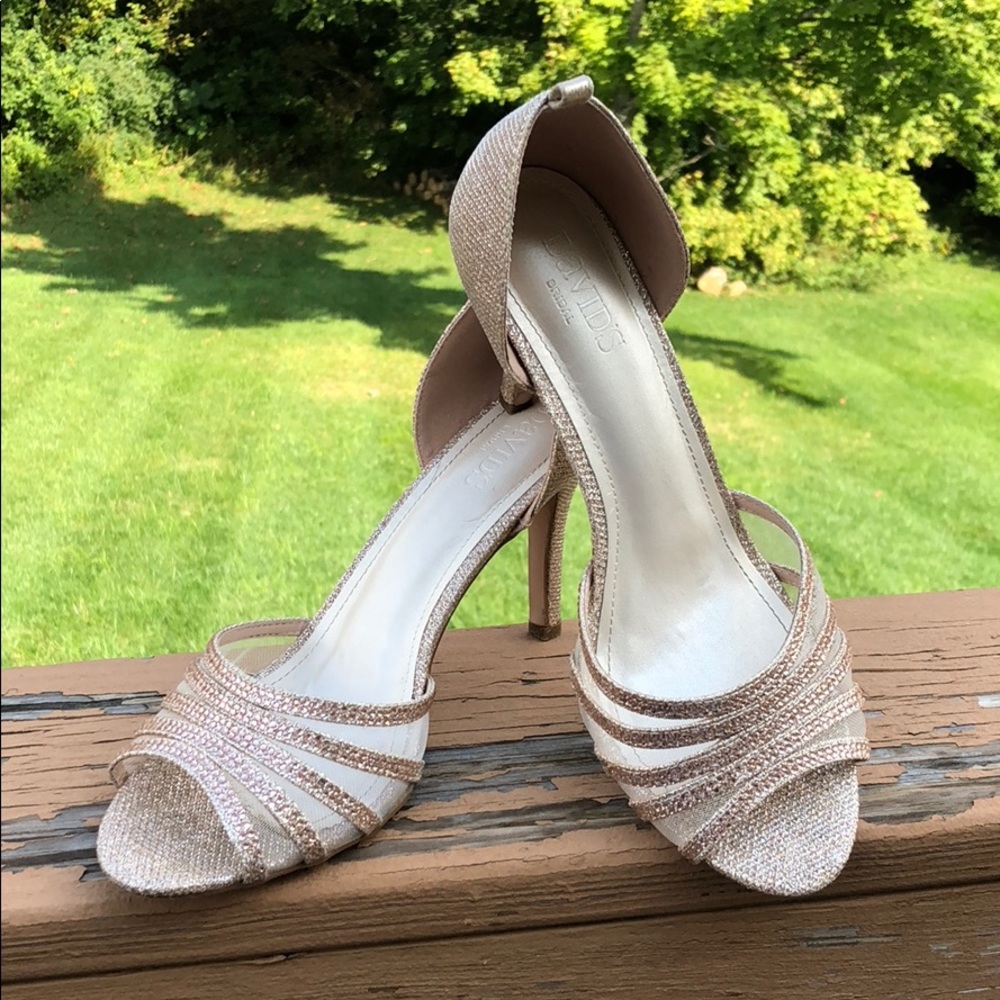 David’s bridal shimmer heels - Picture 1 of 6